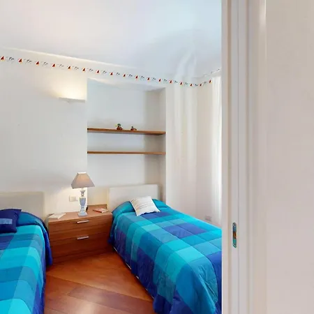 Dimora Buen Retiro Apartment *
